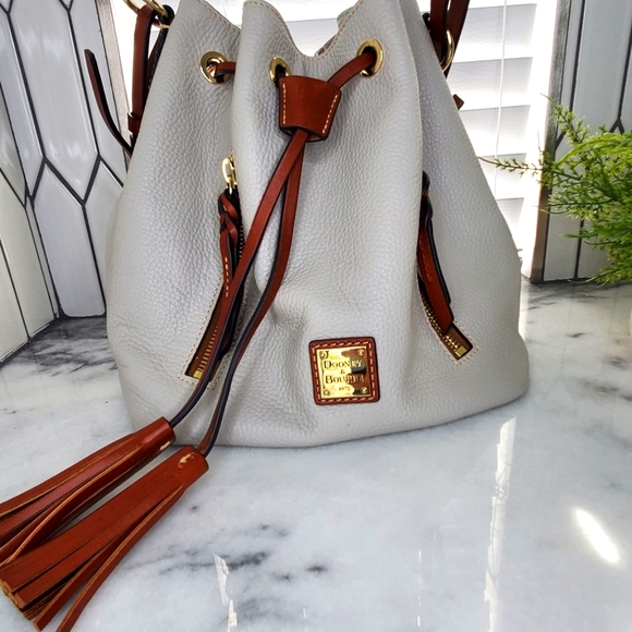 SALE!! Dooney & Bourke - Picture 4 of 16